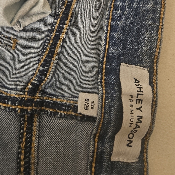 Star Embellished Blue Jeans - Picture 2 of 9